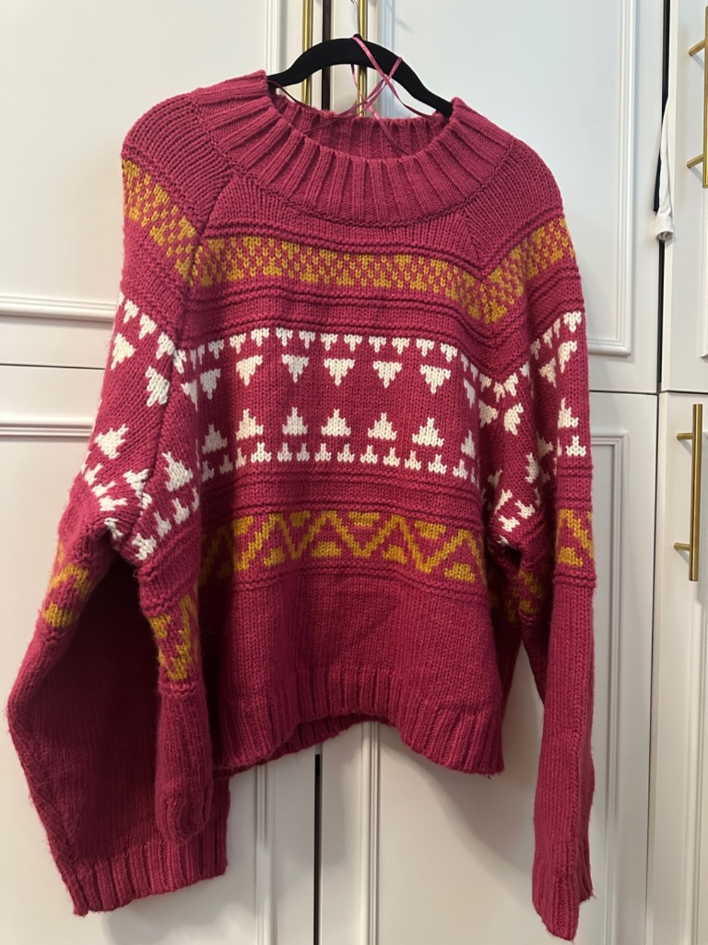 Universal Thread Pink Geometric Crewneck Sweater with White and Mustard Accents